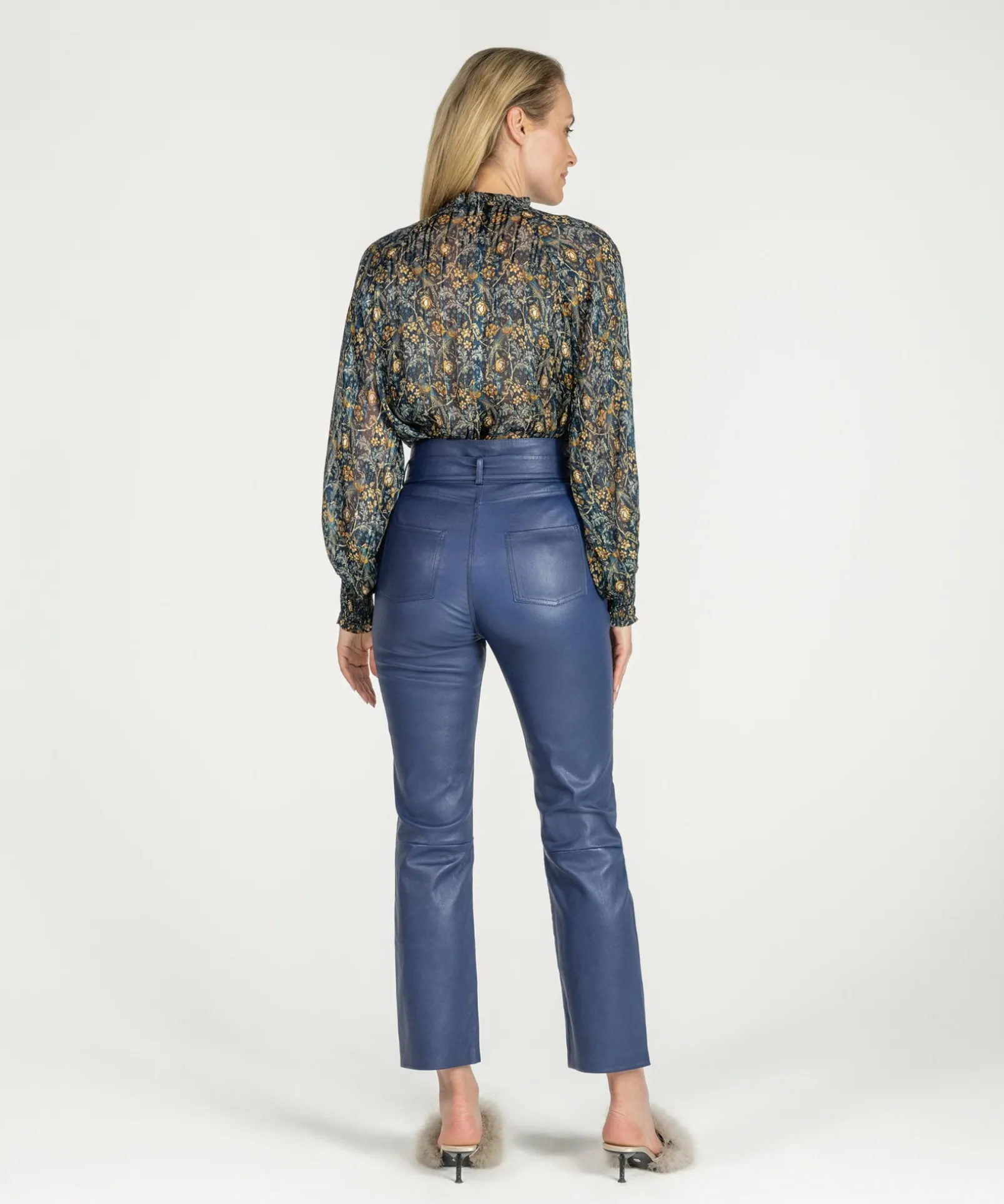 Pelle Marine Blue